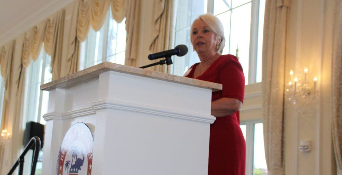 Tami Donnally at podium